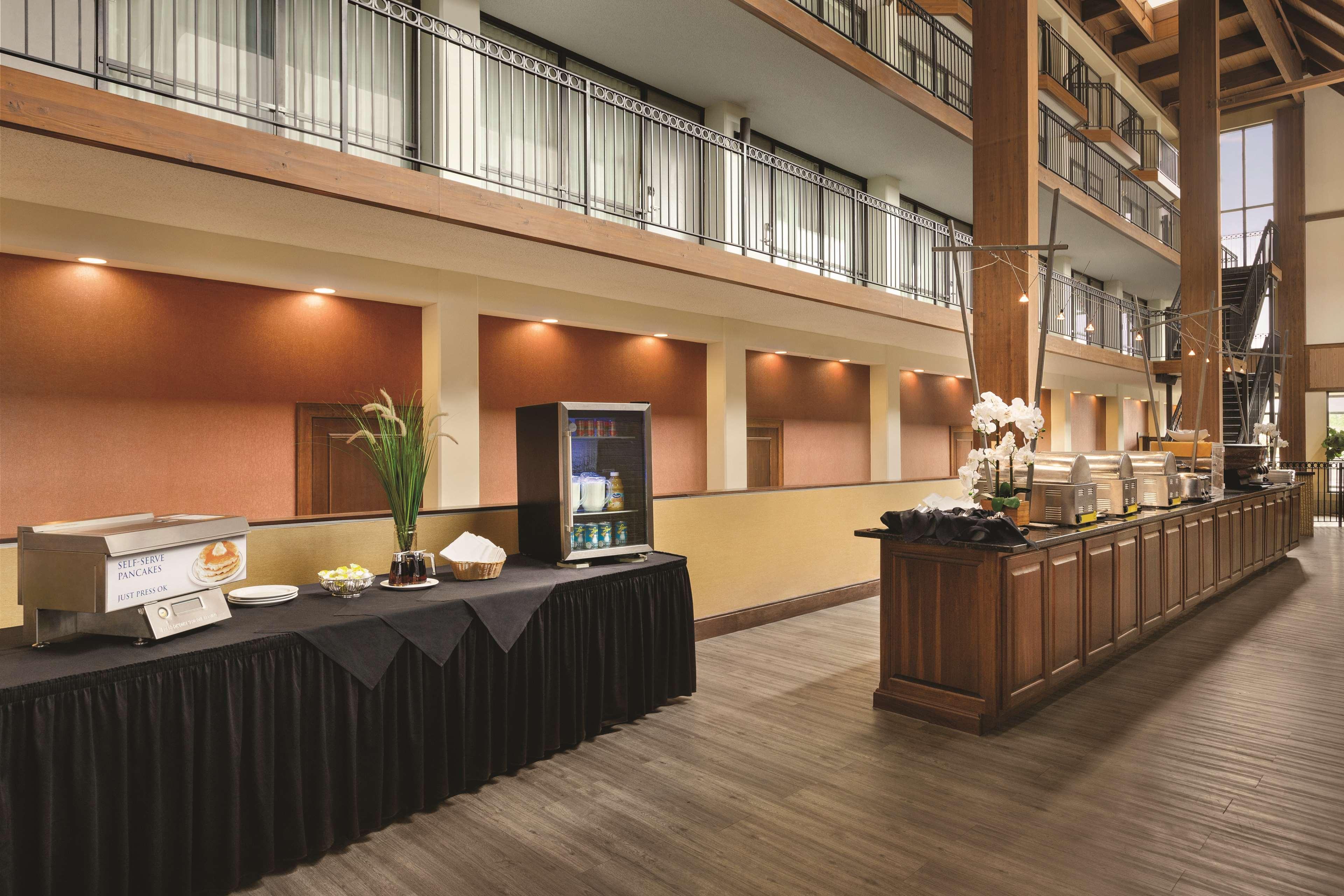 Radisson Overland Park Hotel