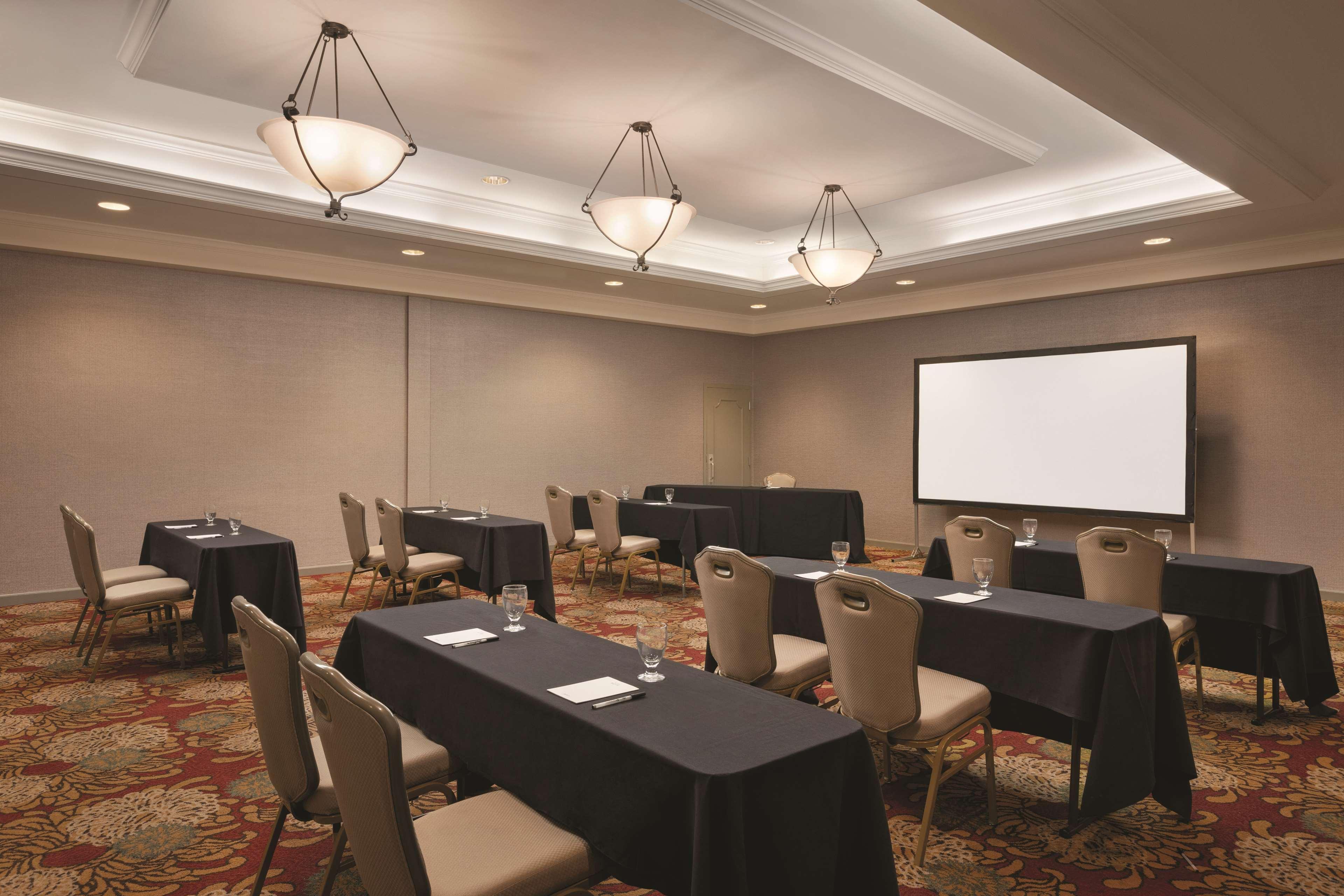 Radisson Overland Park Lenexa