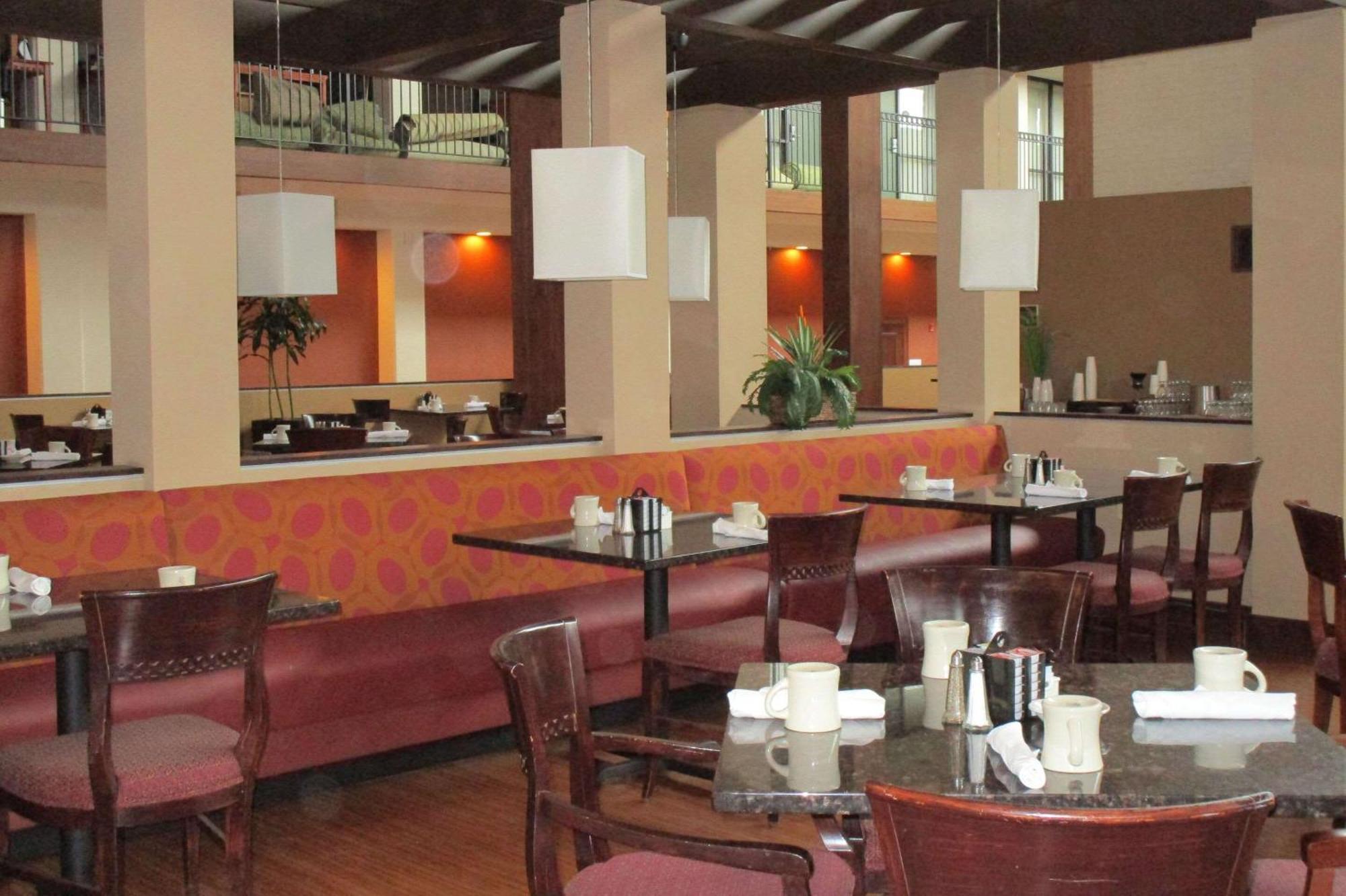 Radisson Overland Park Lenexa