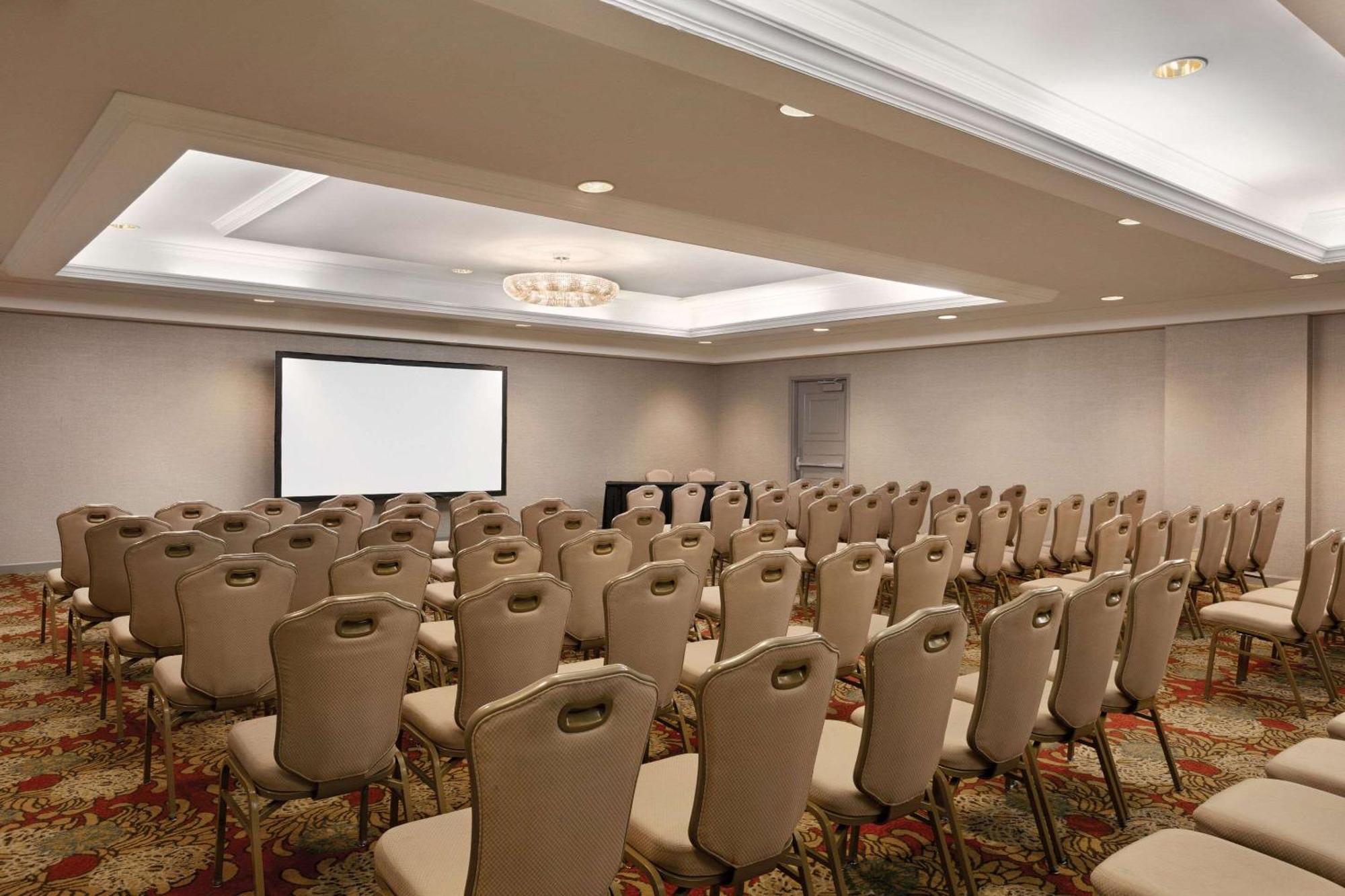 Radisson Overland Park Hotel Lenexa