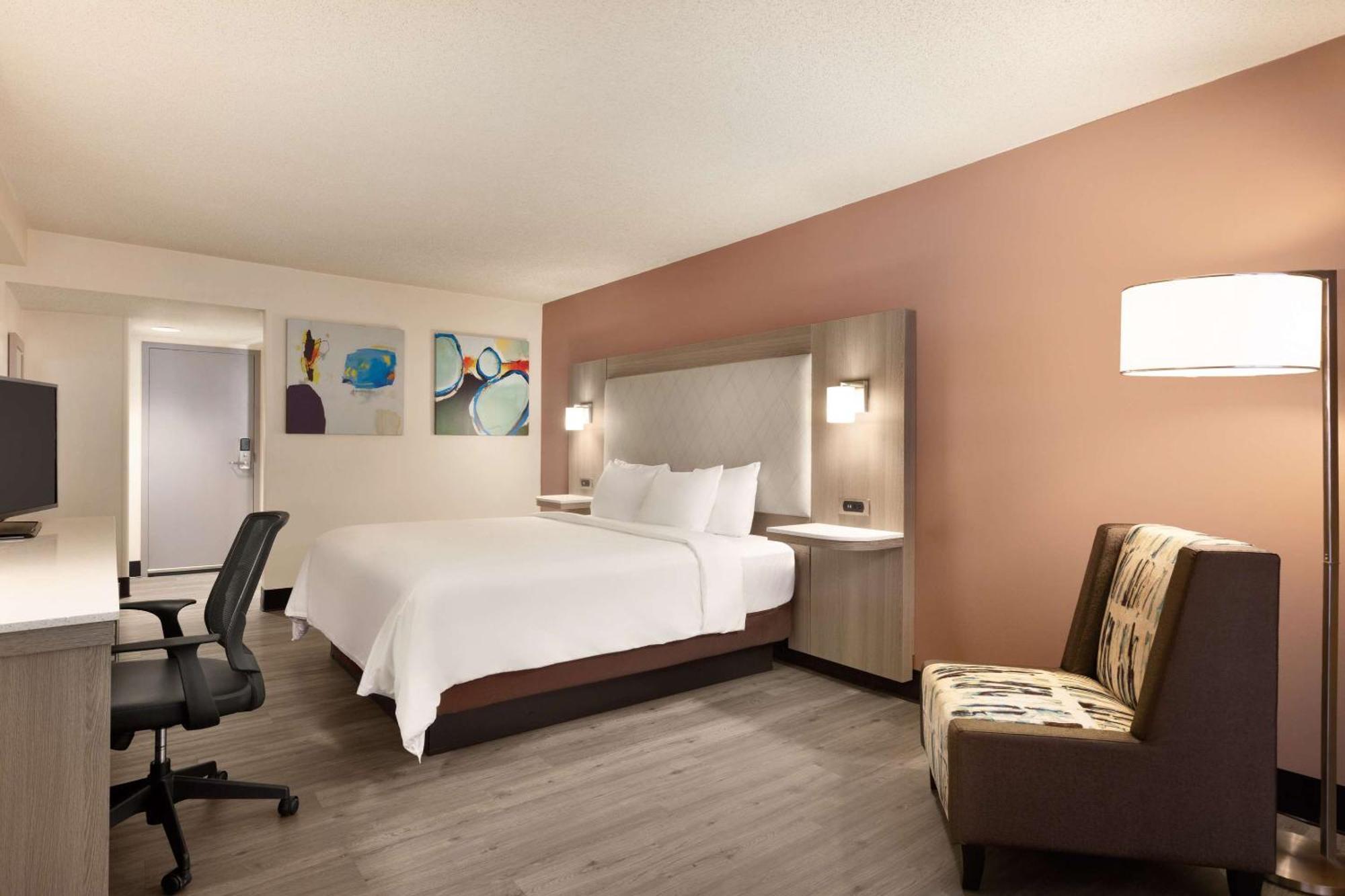 Radisson Overland Park Lenexa